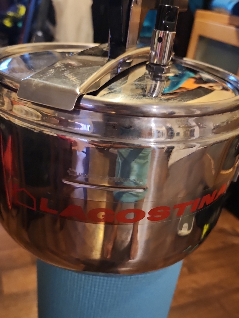 Stainless Steel Pressure Cooker - Polished Silver